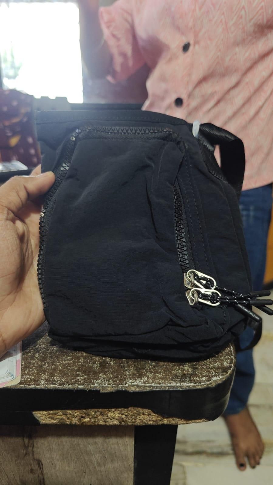 Stylish Side Sling Pouch 1tdhsw-7c